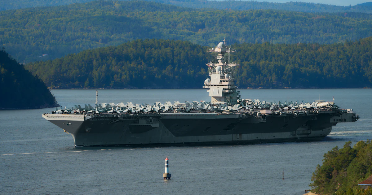 トランプ氏が「中間選挙の後に決断」と明言。空母3隻がペルシャ湾に集結した